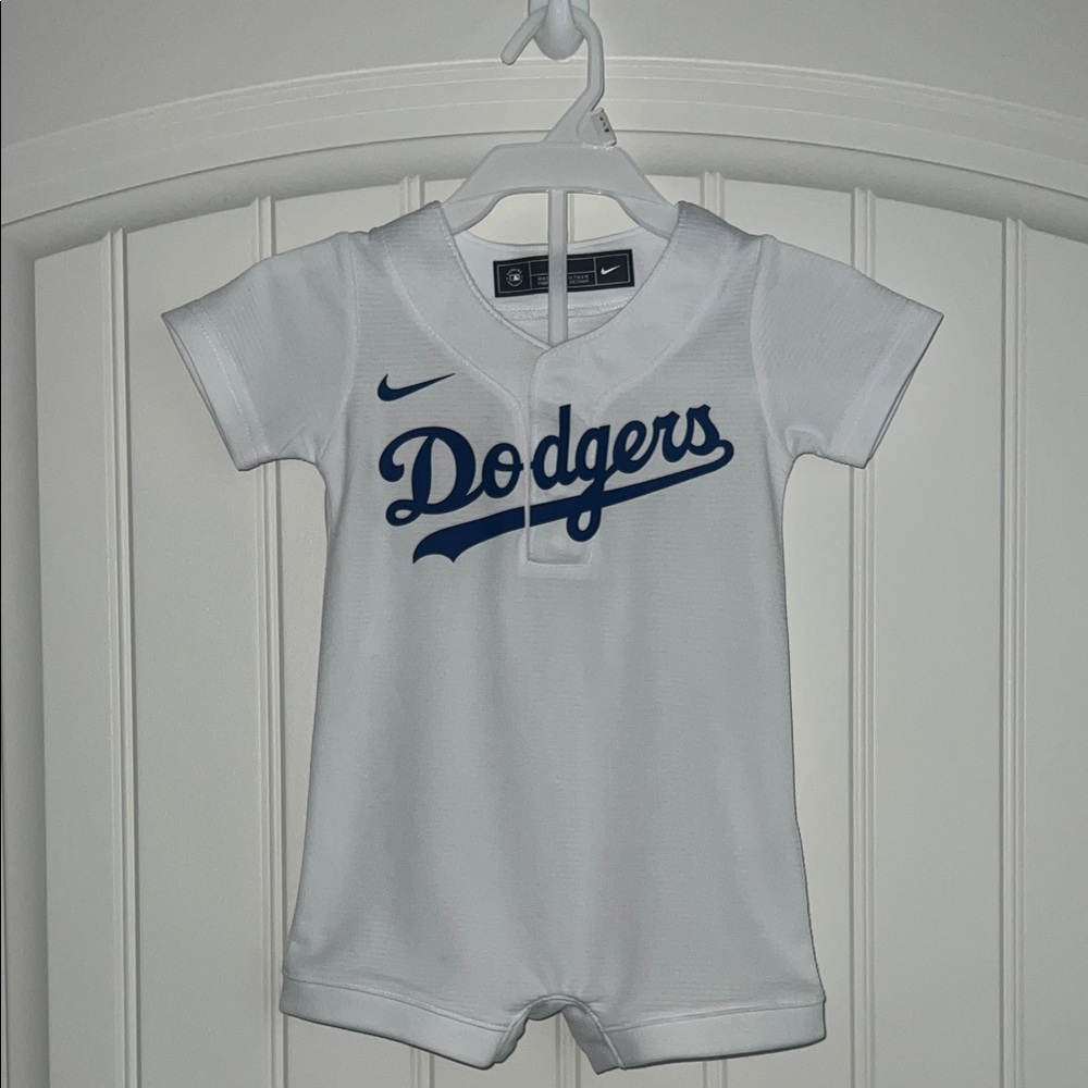 ‼️SOLD ‼️Nike White Dodgers Infant Romper 12 months